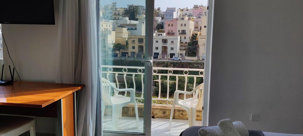 Villa Arjuza - Private Self Catering Bedrooms With Bathroom Is-Swieqi Luaran gambar